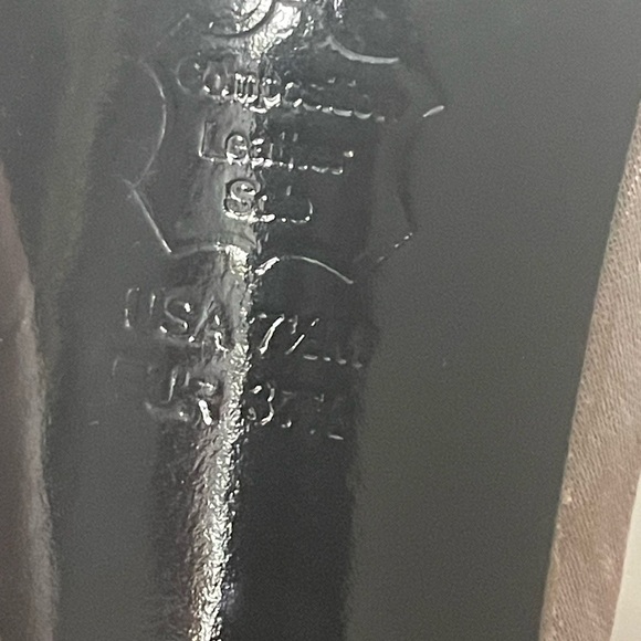 Nina New York silver with lavender hue satin ankle strap heels. Bows - Picture 9 of 11